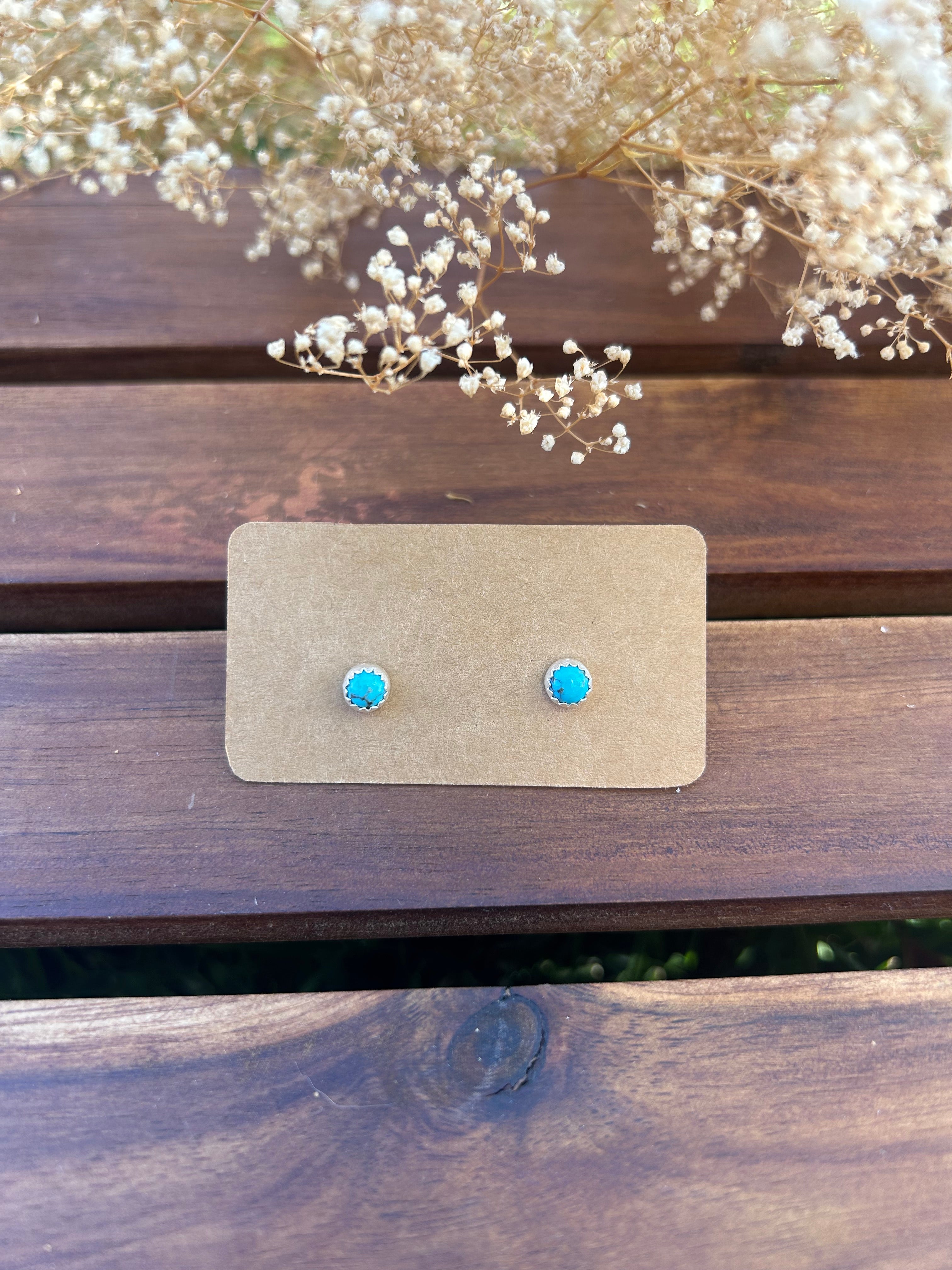 Sonora Studs