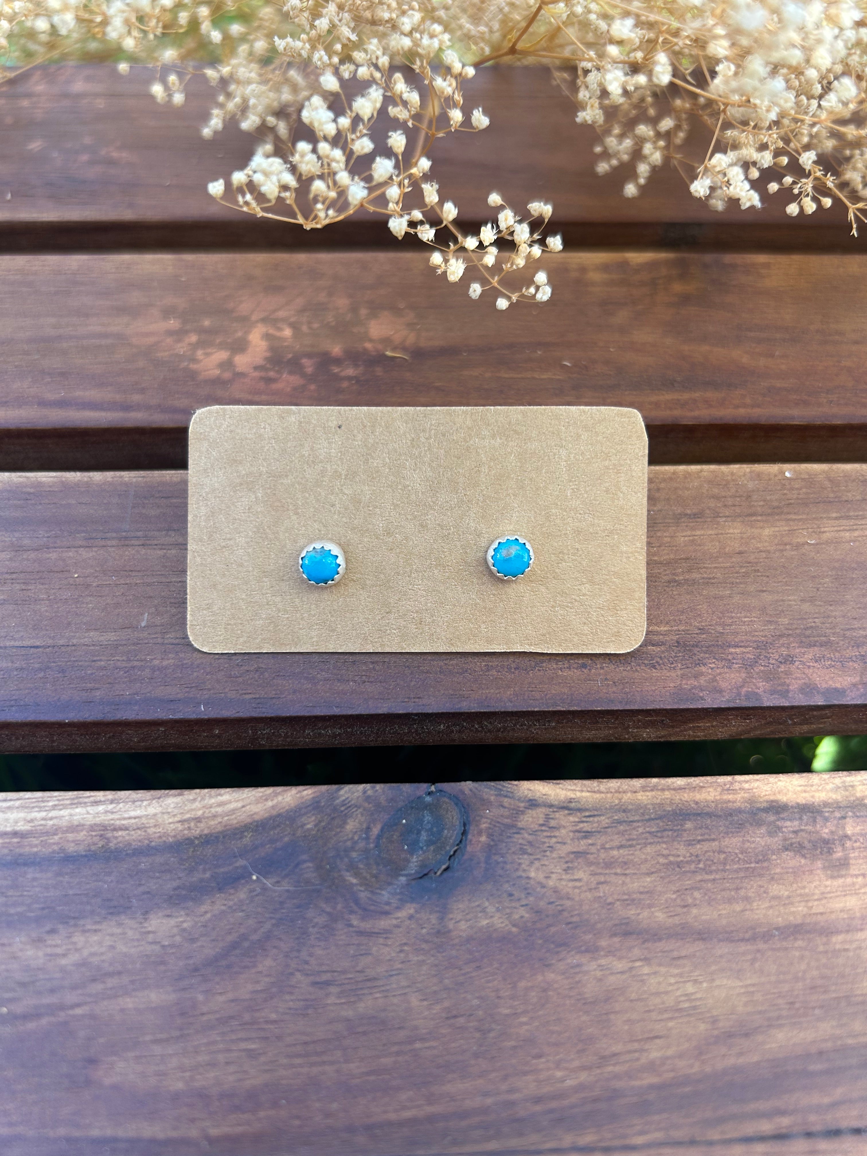 Sonora Studs